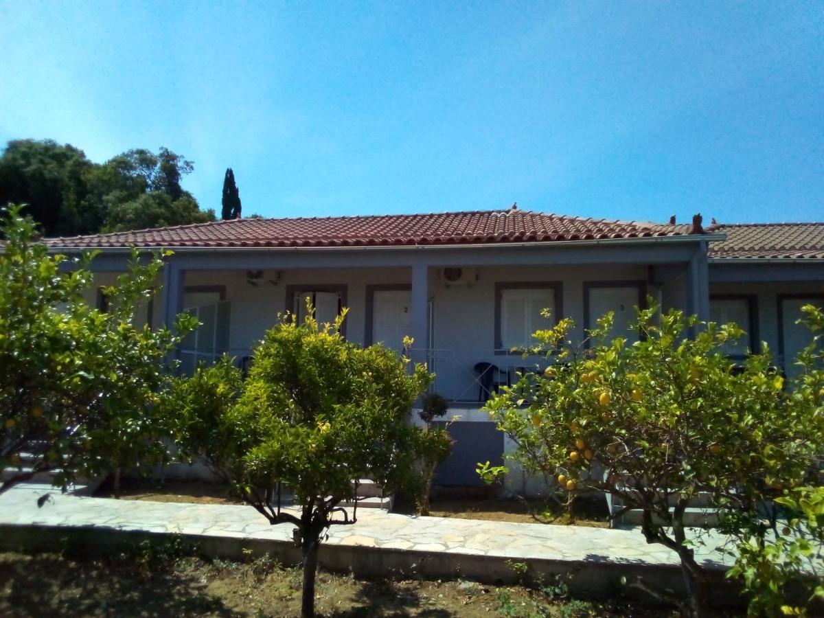 Panorama Rooms Kastro-Kyllini Екстер'єр фото