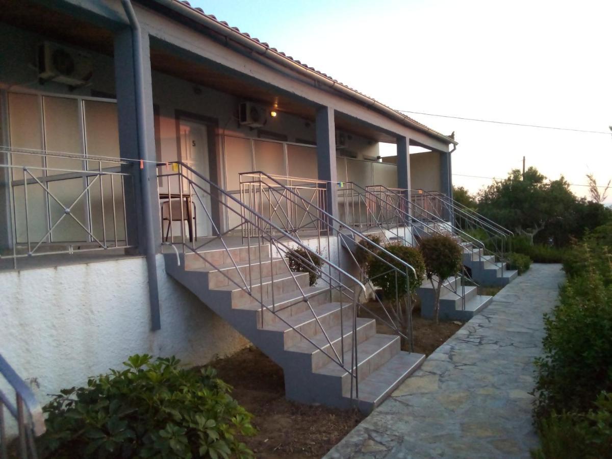 Panorama Rooms Kastro-Kyllini Екстер'єр фото