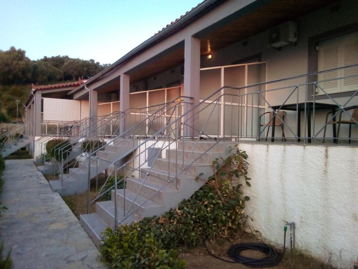 Panorama Rooms Kastro-Kyllini Екстер'єр фото