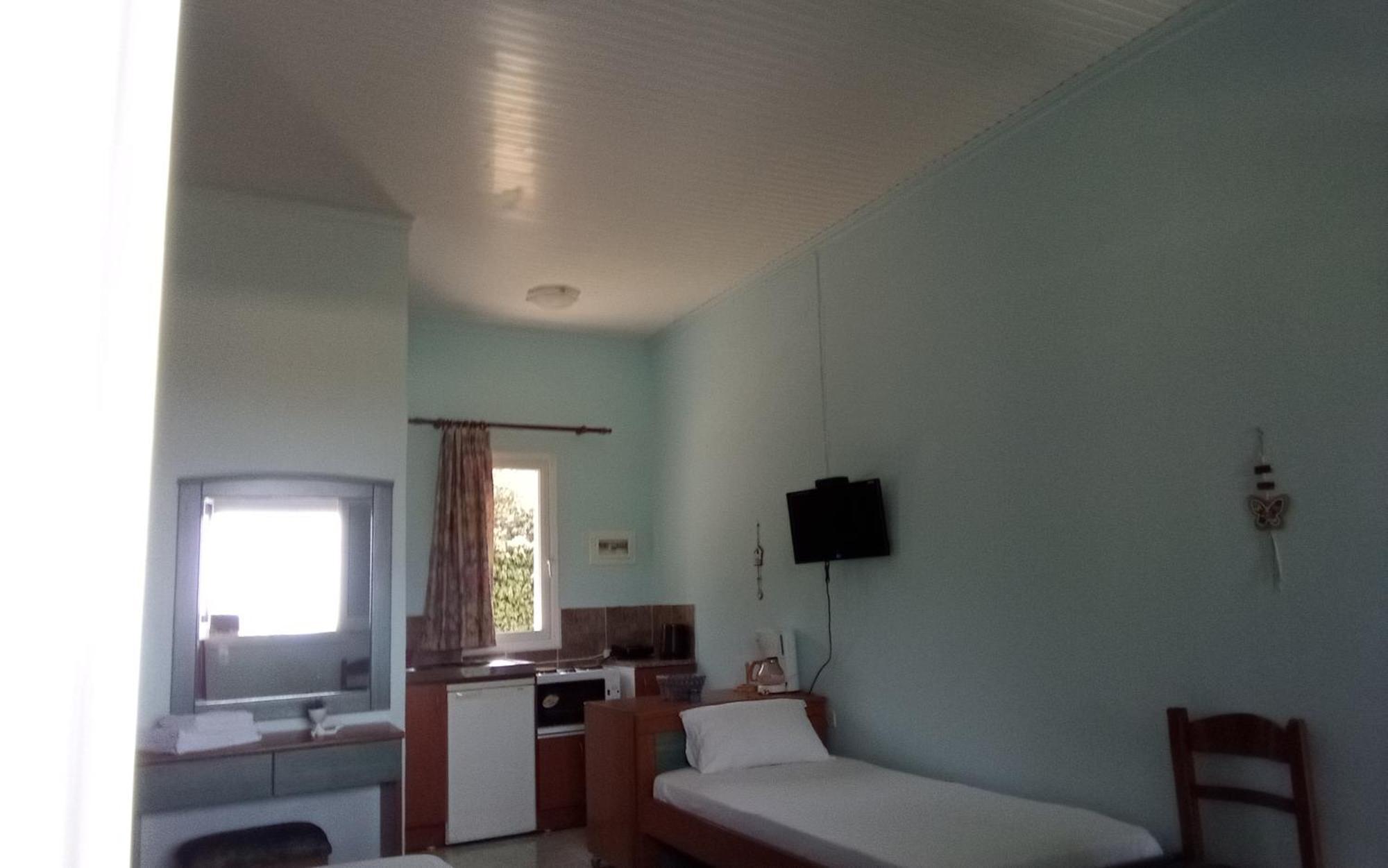 Panorama Rooms Kastro-Kyllini Екстер'єр фото